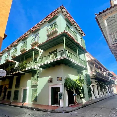 Con La Mejor Ubicación En El Centro