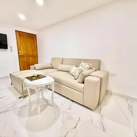 Con La Mejor Ubicación En El Centro Apartamento *